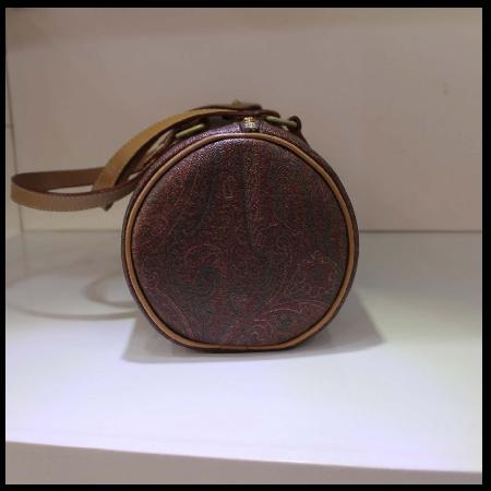 Etro(��Ʈ��) 267 729 ������ PVC ���� ��Ʈ�� �̹���2 - ���̺��� �߰���ǰ