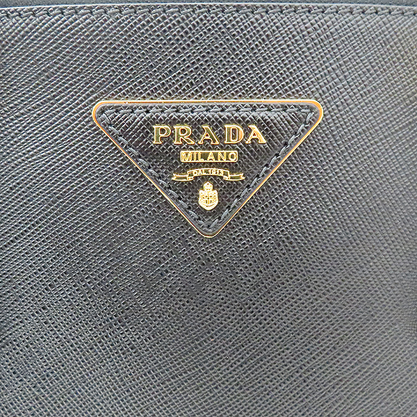 Prada(�����) BN2274 SAFFIANO LUX NERO ���� ���ǾƳ� ���� ���� �ﰢ �ΰ� ��Ʈ�� + �����Ʈ�� 2WAY [�λ꼭��Ե���] �̹���5 - ���̺��� �߰���ǰ