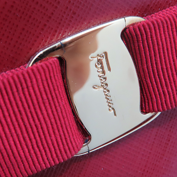 Ferragamo(��󰡸�) 21 G191 ���� �÷� ���ǾƳ� ī�� ���� ���� �ٶ� �Ḯ�� ��Ʈ�� + �����Ʈ�� 2WAY [��õ��] �̹���4 - ���̺��� �߰���ǰ