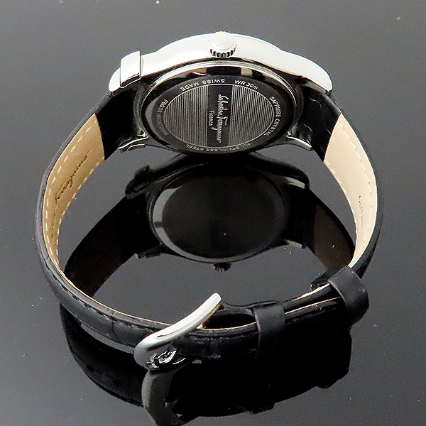 Ferragamo(��󰡸�) FGB081603 �������� ���� �÷� ���� ��� ������� �ð� [��������] �̹���4 - ���̺��� �߰���ǰ