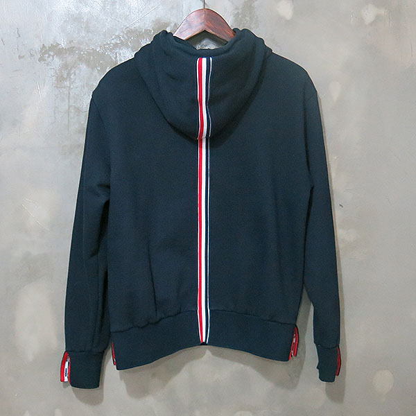 THOM BROWNE(�����) MJT086A-03377415 ���̺� �÷� 2 size �ĵ�Ƽ [�뱸��������] �̹���3 - ���̺��� �߰���ǰ