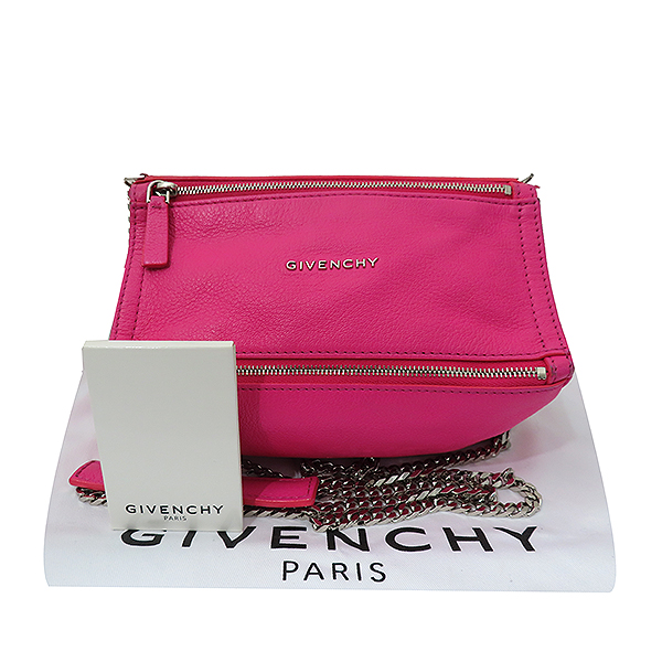 ����� �ǵ��� �̴� ũ�ν��� 