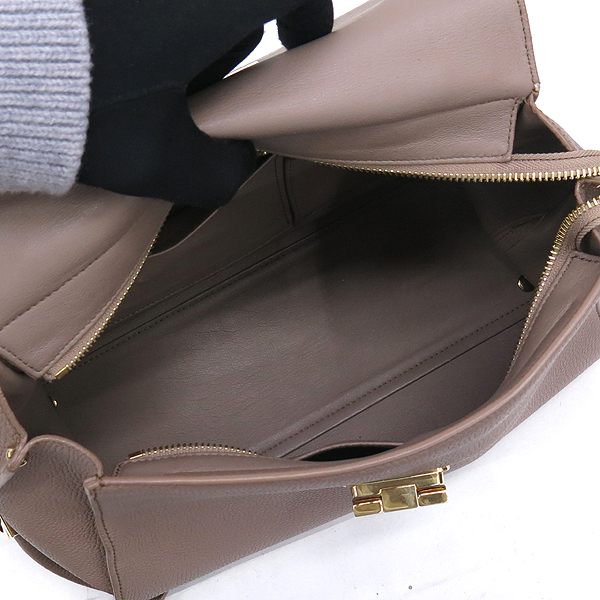 Ferragamo(��󰡸�) 21 E530 ���� ��ġ�� ���� �ΰ� ���Ǿ� ��Ʈ�� + �����Ʈ�� 2WAY [��������] �̹���4 - ���̺��� �߰���ǰ