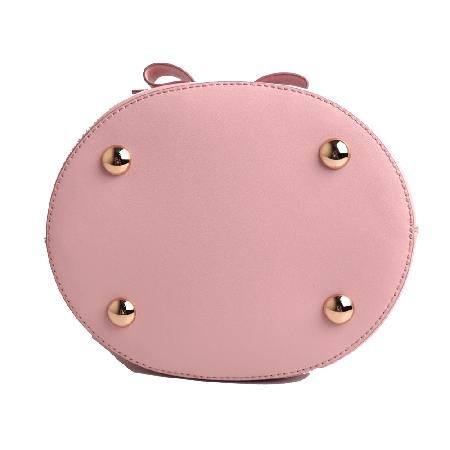 Ferragamo(��󰡸�) 21-H491 �ٶ� ���� ��Ŷ�� ũ�ν��� [����ż�����]W �̹���5 - ���̺��� �߰���ǰ