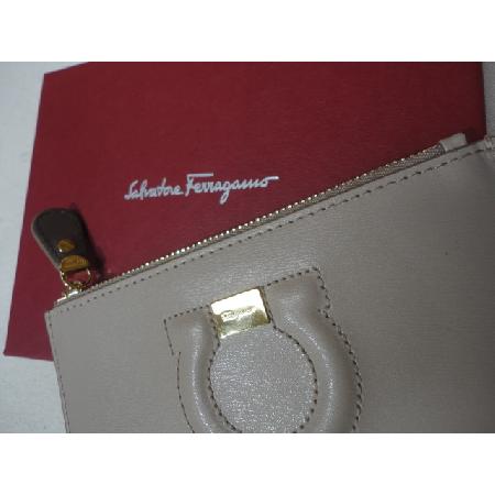 Ferragamo(��󰡸�) 22 D692 ��ġ�Ϸΰ� ���� ���������� ī������ w �̹���2 - ���̺��� �߰���ǰ