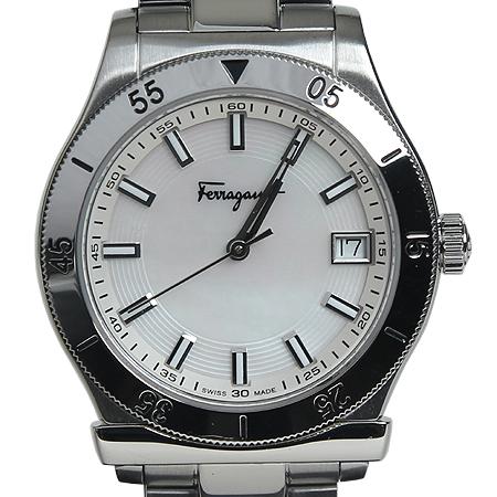 ��󰡸� ��ġ�� �����ð�