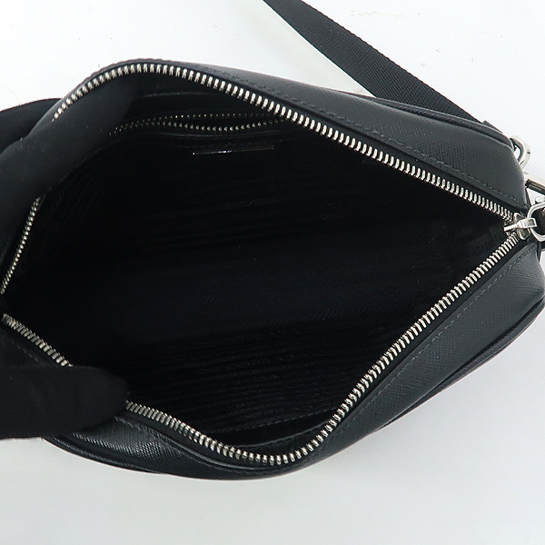 Prada(�����) 2VH063 ���� ���ǾƳ� ���� �޽��� ũ�ν��� [��������] �̹���4 - ���̺��� �߰���ǰ