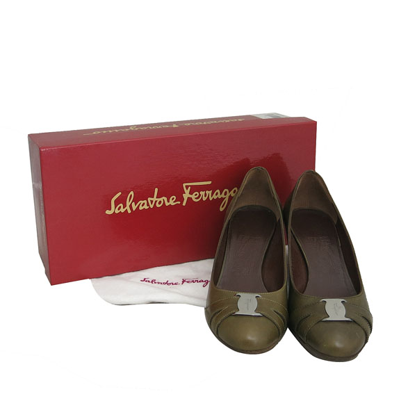 Ferragamo(󰡸) īŰ ÷   ΰ   []