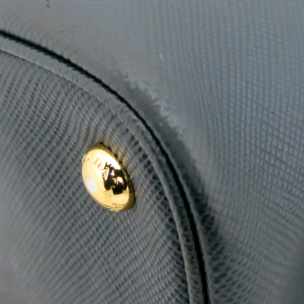 Prada(�����) 1BG775 ���� �÷� ���ǾƳ� ���� �ﰢ �ΰ� ��� �κ��� ��Ʈ�� + �����Ʈ�� 2WAY [���빮��] �̹���5 - ���̺��� �߰���ǰ