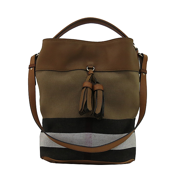 Burberry(������) 39829371 �ֽ��� ĵ���� ī�� ���� Ʈ���� 2WAY [�λ꼾�Һ���] �̹���2 - ���̺��� �߰���ǰ