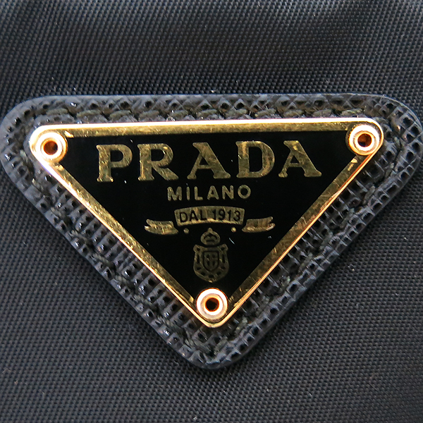 Prada(�����) 1BH038 ���� �÷� �к긯 ��Ŷ ��Ʈ�� + ũ�ν� ��Ʈ�� [�λ꼾�Һ���] �̹���4 - ���̺��� �߰���ǰ