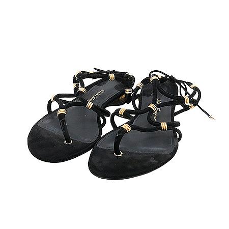 ��󰡸� ���� ��Ʈ�� ����