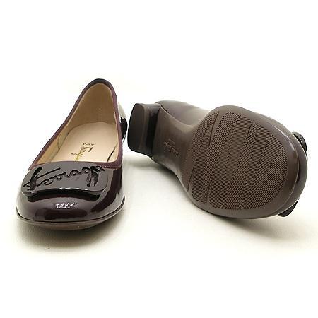 Ferragamo(��󰡸�) ���̴�Ʈ ���� (W) �̹���3 - ���̺��� �߰���ǰ