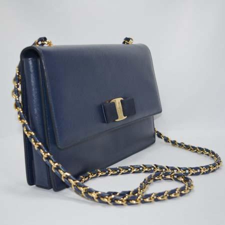 Ferragamo(��󰡸�)  21 E480 ���̺� ���ǾƳ� ���� �ٶ���� ���� ü�� ũ�ν��� �̹���3 - ���̺��� �߰���ǰ