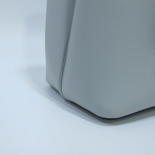 Fendi(���) 8BH253 �׷��� �÷� ���긣 S ������ ��Ʈ�� / ��Ʈ���н� [�뱸�ݿ��纻��] �̹���7 - ���̺��� �߰���ǰ