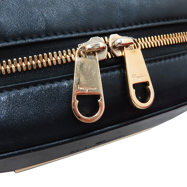 Ferragamo(��󰡸�) 21 H030 ���� ���� ���� ��ġ�� �ΰ� ��� ���� ü�� ũ�ν��� [��õ��] �̹���4 - ���̺��� �߰���ǰ