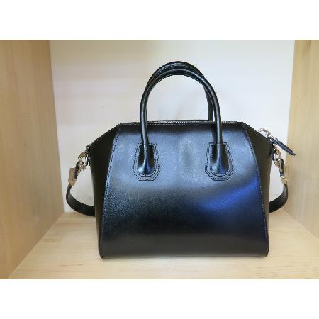 GIVENCHY(�����)��Ƽ���� ����� �̹���2 - ���̺��� �߰���ǰ