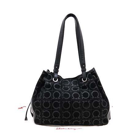 ��󰡸� �����̵� ���� ��ġ�� �����