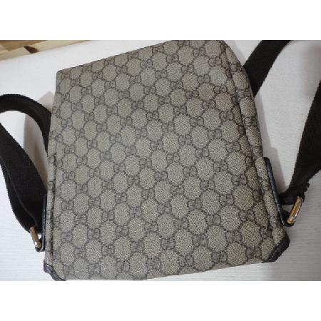 Gucci(����) 223666 GG�ΰ� ĵ���� ���� ���� Ʈ���� �޽��� ũ�ν���[û�ֱ�õ������] �̹���4 - ���̺��� �߰���ǰ