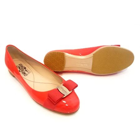 Ferragamo(��󰡸�) �ٸ��� VARINA �챸 ���̴�Ʈ ���� �ٶ� ��� �÷� ���� [������û��] �̹���3 - ���̺��� �߰���ǰ