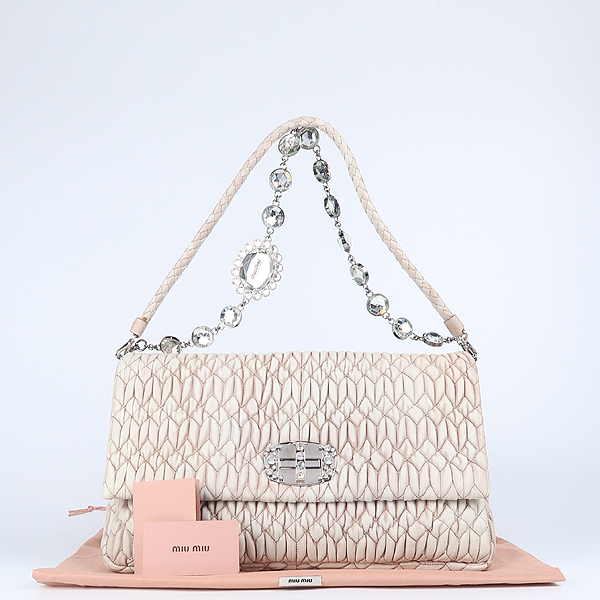 �̿�̿� ��Ƽ�� ���� ũ����Ż Ŭ��ġ �� �����