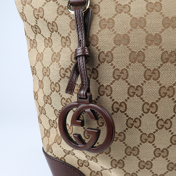 Gucci(����) 247237 GG�ΰ� �ڰ��� ī�᷹�� ȥ�� ���ͷ�ŷ G��� ��Ʈ�� [��������] �̹���4 - ���̺��� �߰���ǰ