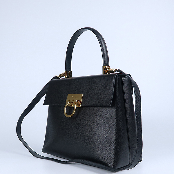 Ferragamo(��󰡸�) 21 0290 ���� ��ġ�� �ΰ� ��� ���ǾƳ� ���� ��Ʈ�� +��Ʈ�� [��������] �̹���3 - ���̺��� �߰���ǰ