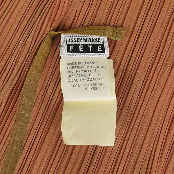 ISSEY MIYAKE (�̼��̹̾���) ���������� ��Ŭ(�ָ�) ��ī�� [��������] �̹���3 - ���̺��� �߰���ǰ