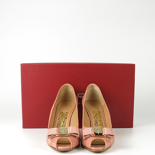 ��󰡸� �ٶ� ���� ����