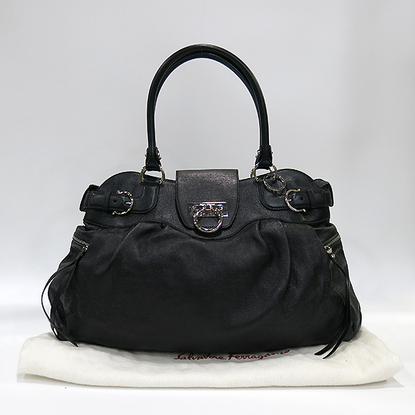 ��󰡸� ��ġ�� �����