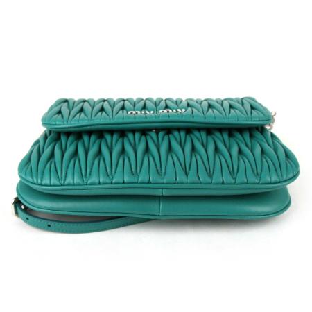 MiuMiu(�̿�̿�) 5BH126 �׸� ���׶�� MATELASSE ���� ���� ü�� ����� �� ũ�ν��� [������û��] �̹���5 - ���̺��� �߰���ǰ