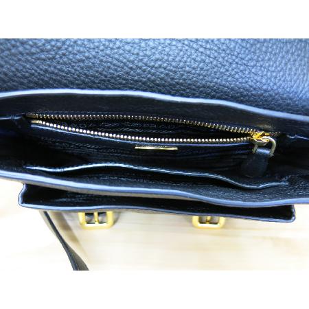 Prada(�����)1BD092 ��Ŭ ũ�ν��� �̹���5 - ���̺��� �߰���ǰ