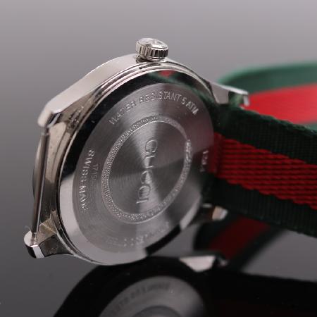 Gucci(����) YA1264060 126.4 �ܹ� ������ ��������ð� 38MM [����ż�����] �̹���4 - ���̺��� �߰���ǰ