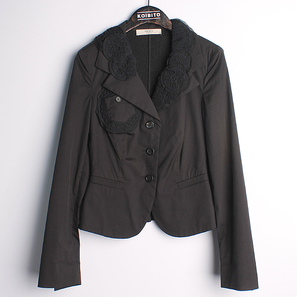 �����  ����