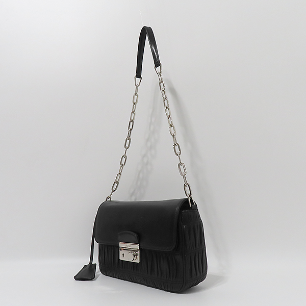 Prada(�����) 1BH032 ���� ���� ���� �е�� ü�� ����� [�λ꼭��Ե���] �̹���3 - ���̺��� �߰���ǰ