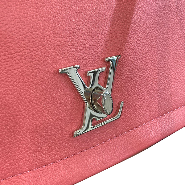 Louis Vuitton(���̺���) M42278 ����(LOCKME) II BB BLOSSOM(�����) LV Ʈ����Ʈ ���� �ΰ� ü�� ��Ʈ�� + �����Ʈ�� [�뱸��������] �̹���5 - ���̺��� �߰���ǰ