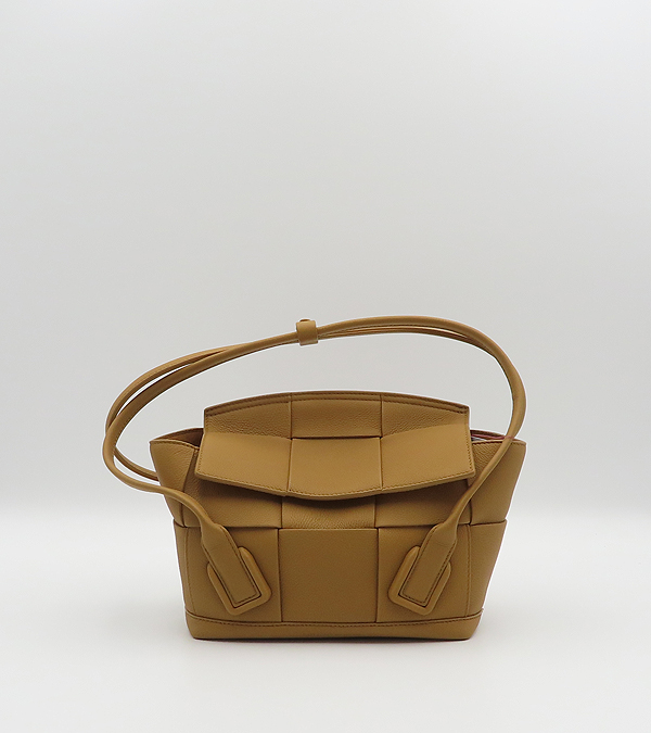 BOTTEGAVENETA(���װ�����Ÿ) 575943 ���� �÷� �Ƹ��� ���� ����� [�д�������] �̹���2 - ���̺��� �߰���ǰ