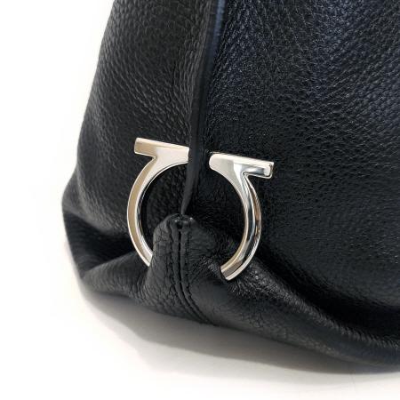 Ferragamo(��󰡸�) 21 A896 ���� ���� ���� ��ġ�� ��Ŭ ���Ǿ� ���� ��Ʈ�� + �����Ʈ�� [������û��] �̹���4 - ���̺��� �߰���ǰ