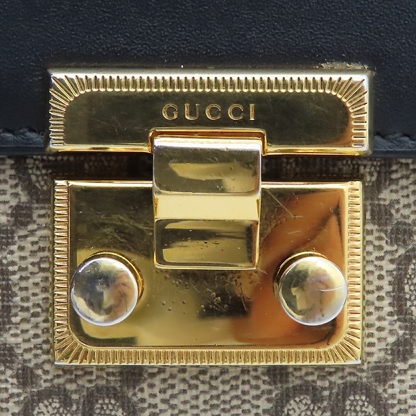 Gucci(����) 453155 GG ������ ĵ���� Padlock �е�� ���� ���� ������ �е� 2�� ������ [�����] �̹���3 - ���̺��� �߰���ǰ