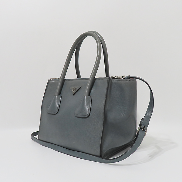 Prada(�����) B2625M GLACE CALF (�۶�ī��) ���� ���� ���� �ﰢ �ΰ� ��Ʈ�� + �����Ʈ�� 2WAY [�λ꼭��Ե���] �̹���3 - ���̺��� �߰���ǰ