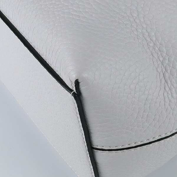 VALENTINO(�߷�Ƽ��) RW0B0B71VSF �� ���͵� ��� �׷��̴� ī����Ų S ���� ����� [��������] �̹���6 - ���̺��� �߰���ǰ