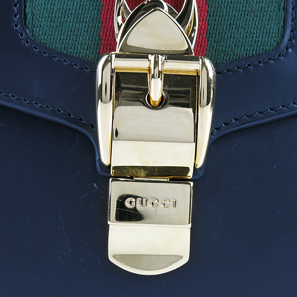 Gucci(����) 421882 ���� ���� Gucci Sylvie �Ǻ�  ���� ����� + ���׽�Ʈ�� 2WAY [��������] �̹���4 - ���̺��� �߰���ǰ