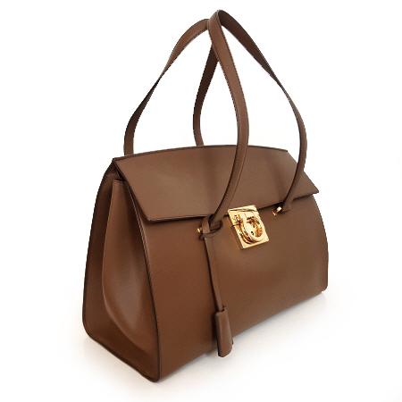 Ferragamo(��󰡸�) 21 F818 ��ī���� ���� ���� MARA �̵� ���� ��ġ�� �ΰ� ��Ŭ �÷� ��Ʈ�� [����2] �̹���2 - ���̺��� �߰���ǰ