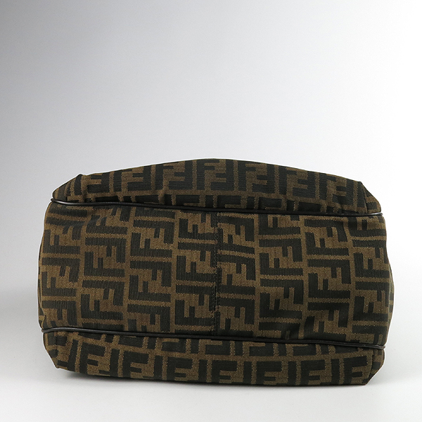 Fendi(���) 8BH187 ���� FF�ΰ� ��ī ���� �к긯 ����� [��������] �̹���4 - ���̺��� �߰���ǰ