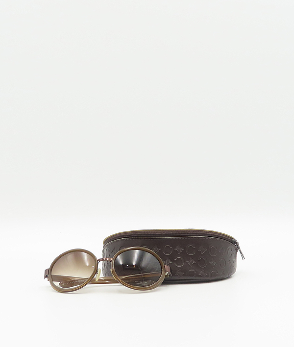 ������  ���۶�