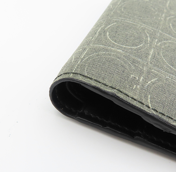 Ferragamo(��󰡸�) 66 8042 �׷��� �÷� ��ġ�� ��� PVC ������ [�д�������] �̹���3 - ���̺��� �߰���ǰ