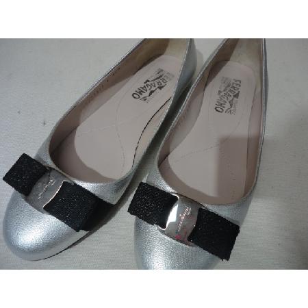 ��󰡸� Ferragamo(��󰡸�) VARINA �ǹ� ���� ���� �ٶ� ��� �÷� ����[û�ֱ�õ������]