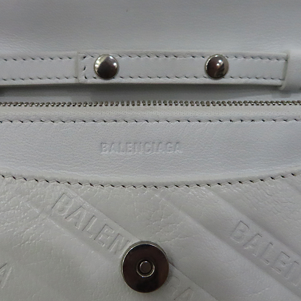 Balenciaga(�߷��þư�) 561507 ȭ��Ʈ �÷� ���� ���� BB �ΰ� ü�� ũ�ν� �� [�뱸Ȳ����] �̹���6 - ���̺��� �߰���ǰ