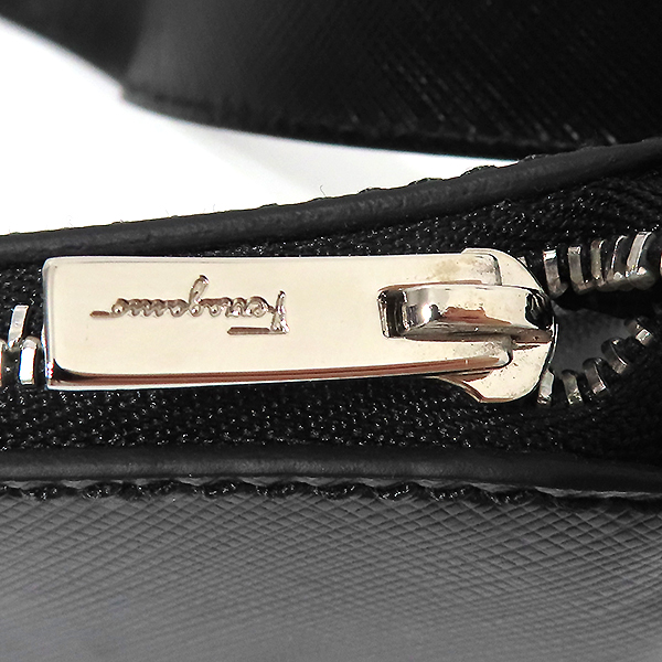 Ferragamo(��󰡸�) 21 C368  ���� �÷� ���� ��ġ�� �ΰ� �Ŀ�ġ ����� [�λ꼭��Ե���] �̹���3 - ���̺��� �߰���ǰ