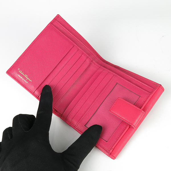 Ferragamo(��󰡸�) 22 A951 ���� �ٶ� ��� ��ũ ���ǾƳ� 3�� ������ [��������] �̹���2 - ���̺��� �߰���ǰ